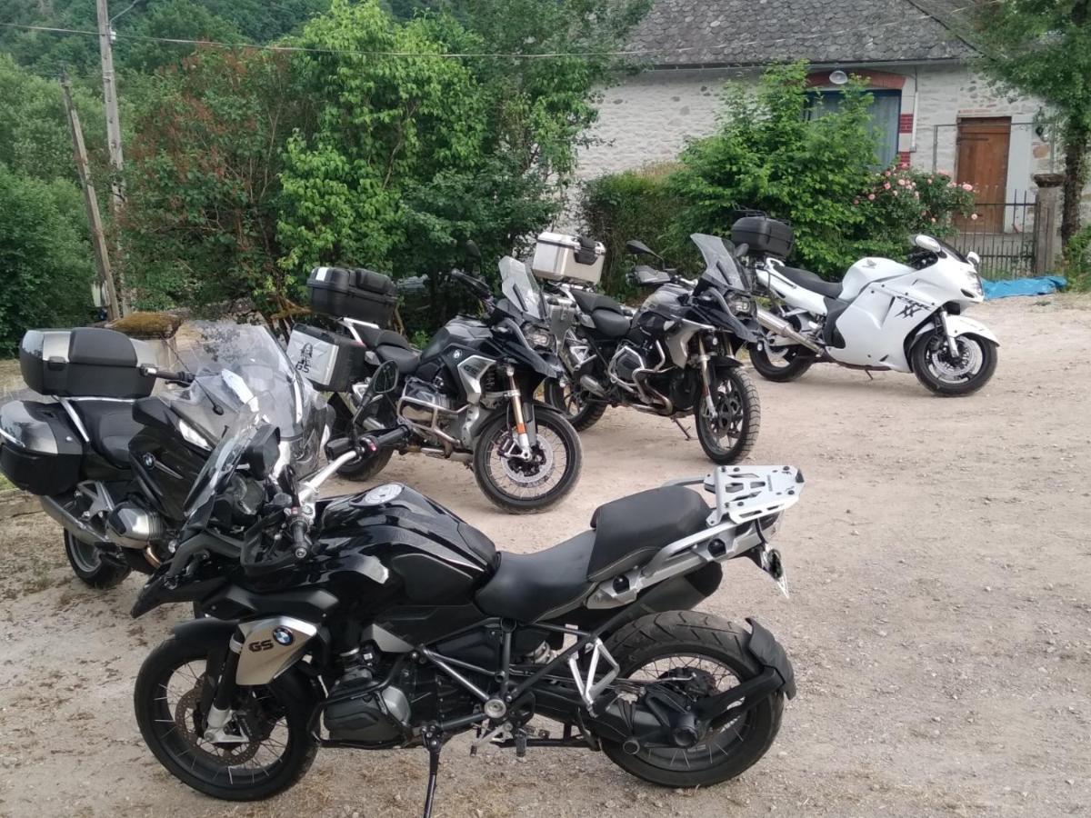 Le Relais Des Capucines Bed & Breakfast Largnac Exterior foto