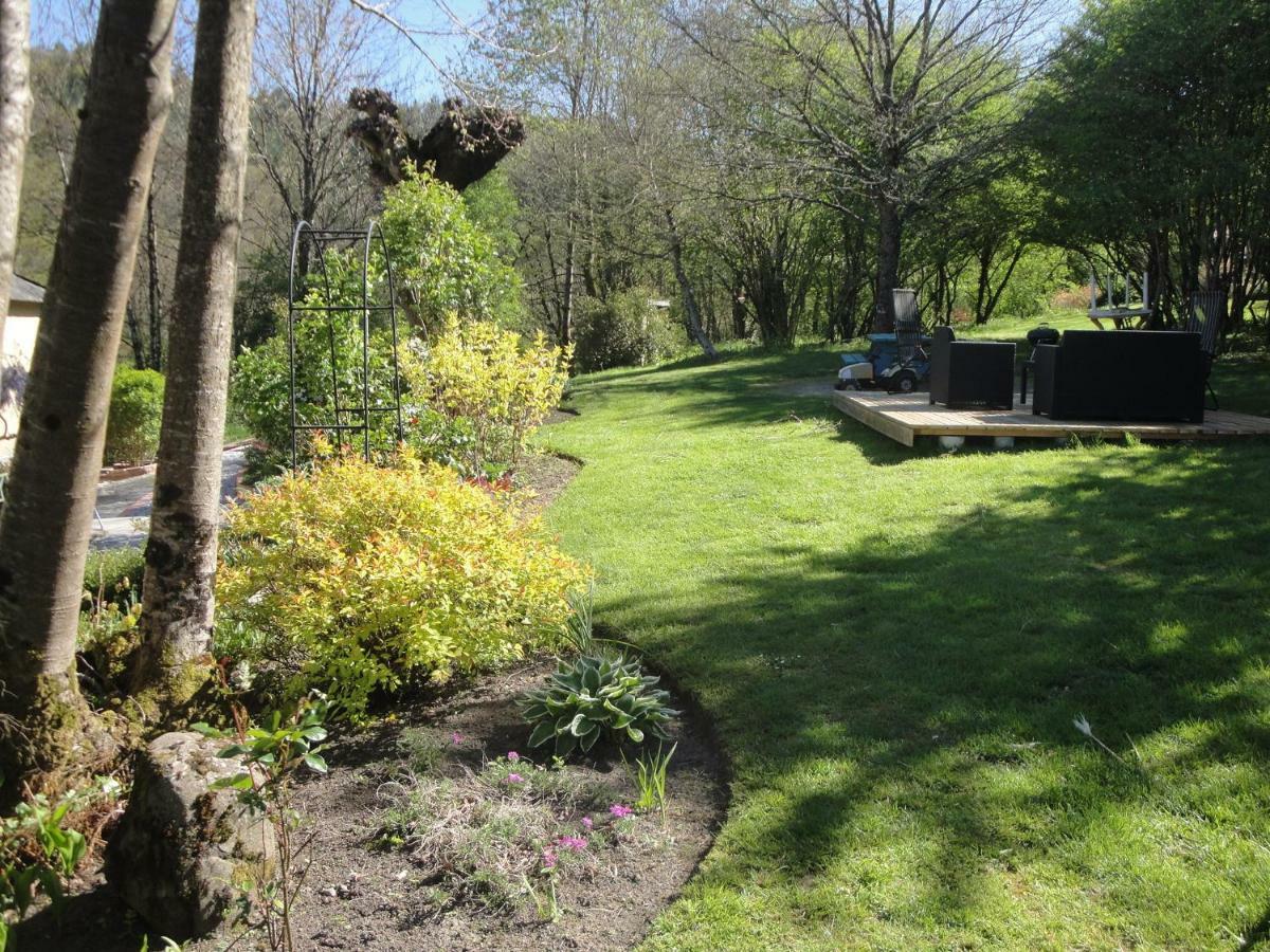 Le Relais Des Capucines Bed & Breakfast Largnac Exterior foto