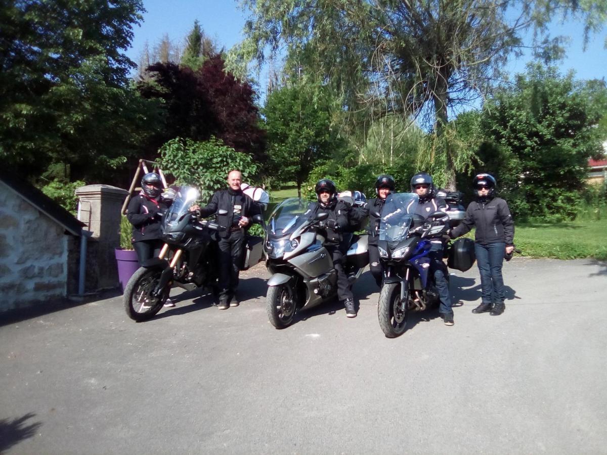 Le Relais Des Capucines Bed & Breakfast Largnac Exterior foto